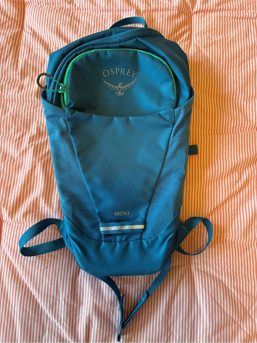OSPREY Moki Blue Sling Pack with Green Trim